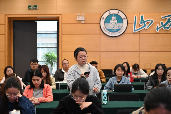 21c2f45e46f347939b388bfc15159edd.jpg 3.jpg